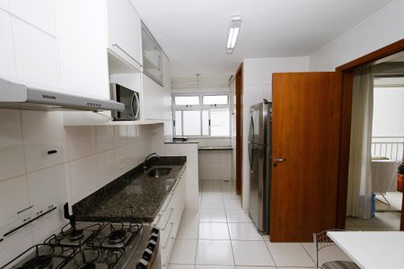Apartamento à venda com 85m², 3 quartos e 2 vagasCozinha