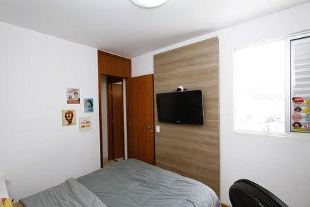 Apartamento à venda com 85m², 3 quartos e 2 vagasQuarto 2