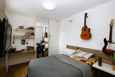 Apartamento à venda com 85m², 3 quartos e 2 vagasQuarto 2