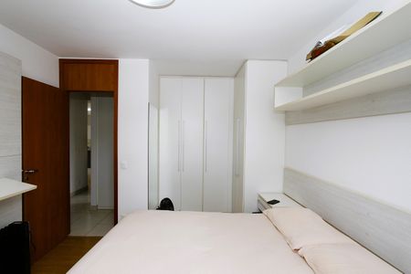Apartamento à venda com 85m², 3 quartos e 2 vagasQuarto 1 - SUÍTE
