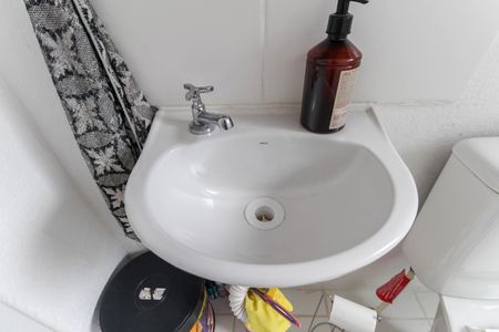 Apartamento para alugar com 44m², 2 quartos e sem vagaBanheiro