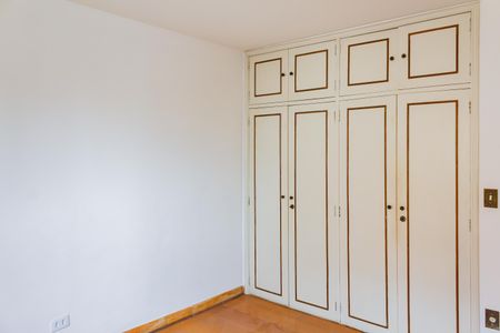 Apartamento à venda com 165m², 4 quartos e 2 vagasQuarto 2