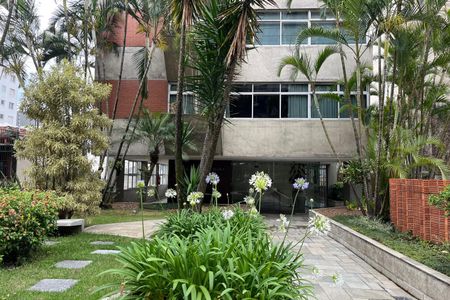 Apartamento à venda com 165m², 4 quartos e 2 vagasEntrada