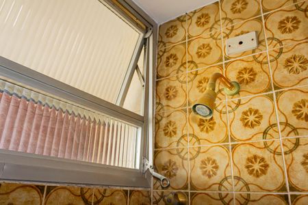 Apartamento à venda com 165m², 4 quartos e 2 vagasBanheiro