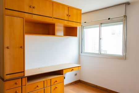Apartamento à venda com 165m², 4 quartos e 2 vagasQuarto 2