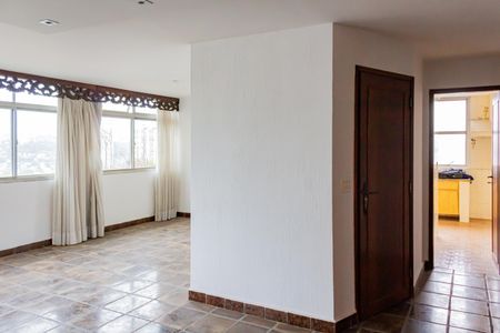 Apartamento à venda com 165m², 4 quartos e 2 vagasSala