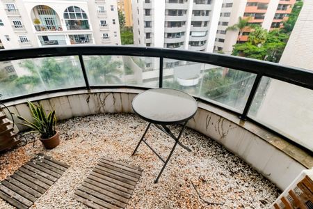 Apartamento para alugar com 441m², 4 quartos e 5 vagasVaranda - Suíte 2
