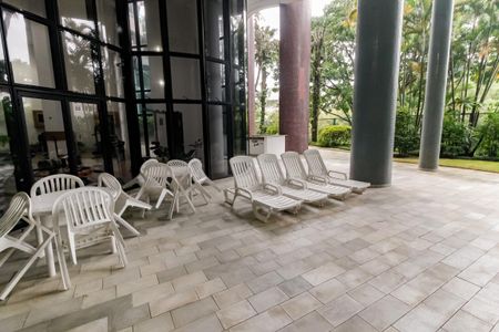 Apartamento para alugar com 441m², 4 quartos e 5 vagasÁrea - Piscina