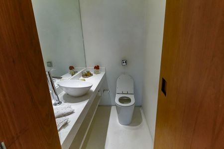 Apartamento para alugar com 441m², 4 quartos e 5 vagasLavabo