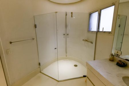 Apartamento para alugar com 441m², 4 quartos e 5 vagasBanheiro da Suíte 2