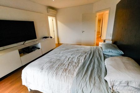 Apartamento para alugar com 441m², 4 quartos e 5 vagasSuíte 1