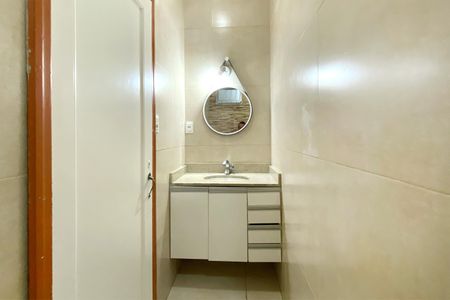 Apartamento à venda com 160m², 3 quartos e sem vagaBanheiro