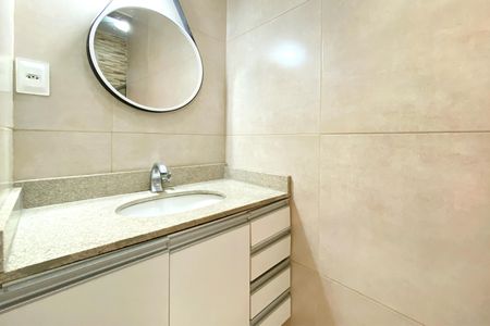 Apartamento à venda com 160m², 3 quartos e sem vagaBanheiro