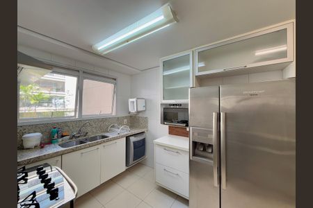 Apartamento à venda com 185m², 4 quartos e 3 vagasCozinha