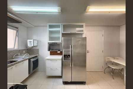 Apartamento à venda com 185m², 4 quartos e 3 vagasCozinha