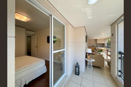 Apartamento à venda com 185m², 4 quartos e 3 vagasSacada Quarto 4