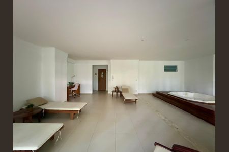 Apartamento à venda com 185m², 4 quartos e 3 vagasSpa e Sauna  