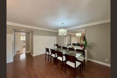 Apartamento à venda com 185m², 4 quartos e 3 vagasSala