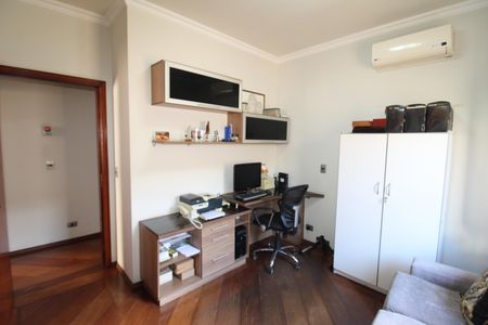 Casa à venda com 388m², 6 quartos e 6 vagasQuarto 2