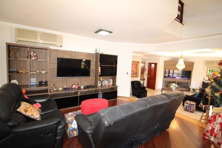 Casa à venda com 388m², 6 quartos e 6 vagasSala 3