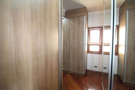 Casa à venda com 388m², 6 quartos e 6 vagasQuarto 1 - Closet