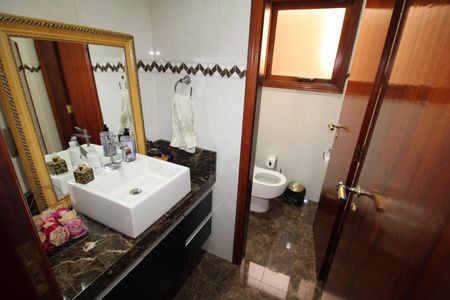 Casa à venda com 388m², 6 quartos e 6 vagasLavabo 2