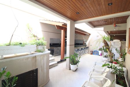 Casa à venda com 388m², 6 quartos e 6 vagasÁrea de Lazer