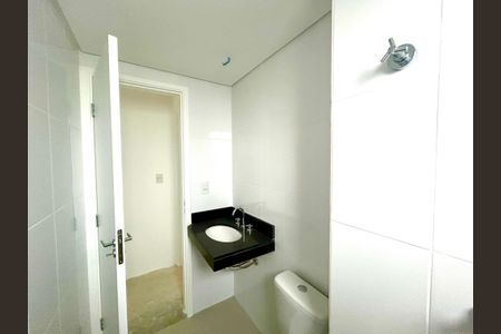 Apartamento para alugar com 61m², 2 quartos e 1 vaga Apartamento para alugar com 61m², 2 quartos e 1 vagaBanheiro 1
