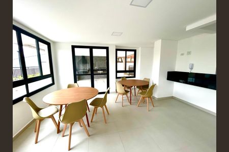 Apartamento para alugar com 61m², 2 quartos e 1 vaga Apartamento para alugar com 61m², 2 quartos e 1 vagaÁrea comum - Salão de festas