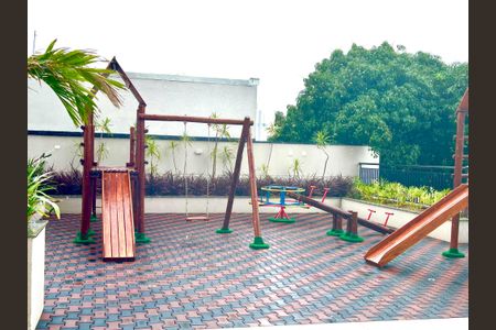 Apartamento para alugar com 61m², 2 quartos e 1 vaga Apartamento para alugar com 61m², 2 quartos e 1 vagaÁrea comum - Playground