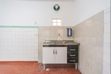 Casa para alugar com 60m², 1 quarto e 2 vagasCozinha 