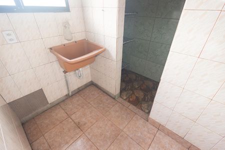 Casa para alugar com 80m², 2 quartos e sem vagaCozinha e Área de Serviço