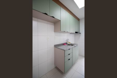 Apartamento para alugar com 49m², 2 quartos e 1 vaga Apartamento para alugar com 49m², 2 quartos e 1 vagaCozinha - Armários