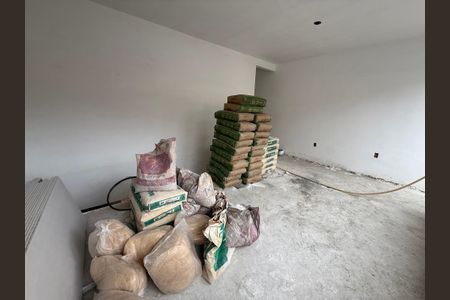 Sala de casa à venda com 3 quartos, 163m² em Parque Xangri-lá, Contagem