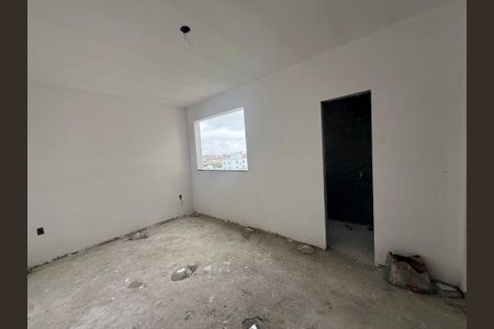Quarto Suíte de casa à venda com 3 quartos, 163m² em Parque Xangri-lá, Contagem