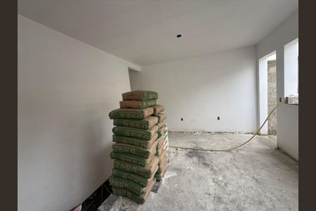 Sala de casa à venda com 3 quartos, 163m² em Parque Xangri-lá, Contagem