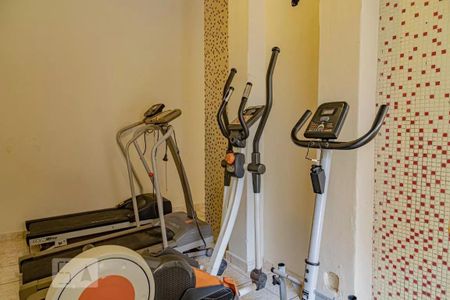 Apartamento para alugar com 90m², 2 quartos e sem vagaÁrea comum - Academia