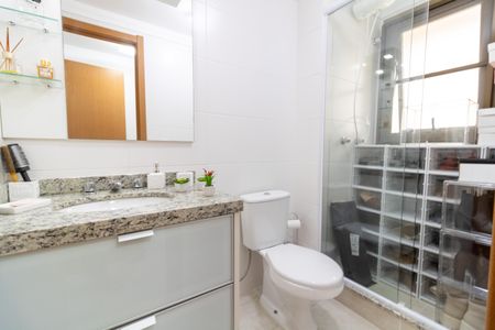 Apartamento à venda com 130m², 3 quartos e 2 vagasBanheiro da Suíte 2