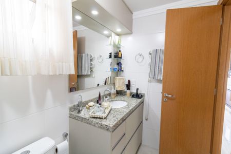 Apartamento à venda com 130m², 3 quartos e 2 vagasBanheiro da Suíte