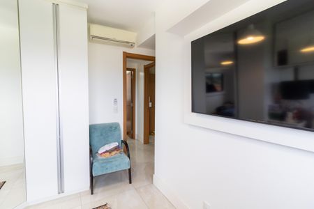 Apartamento à venda com 130m², 3 quartos e 2 vagasSuíte 1