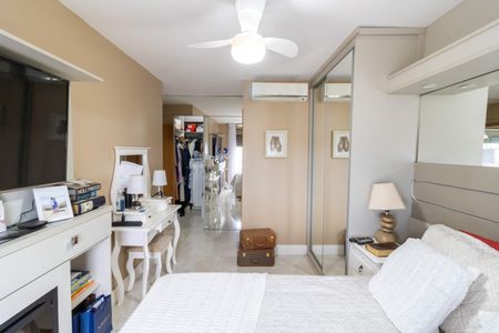 Apartamento à venda com 130m², 3 quartos e 2 vagasSuíte