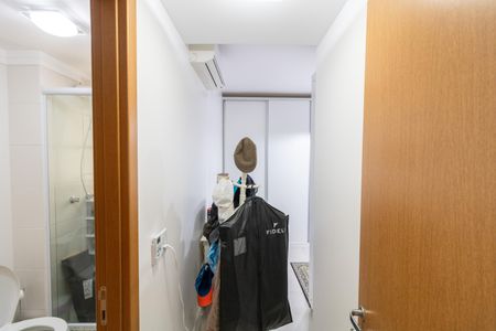 Apartamento à venda com 130m², 3 quartos e 2 vagasSuíte 2