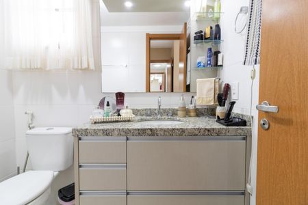 Apartamento à venda com 130m², 3 quartos e 2 vagasBanheiro da Suíte