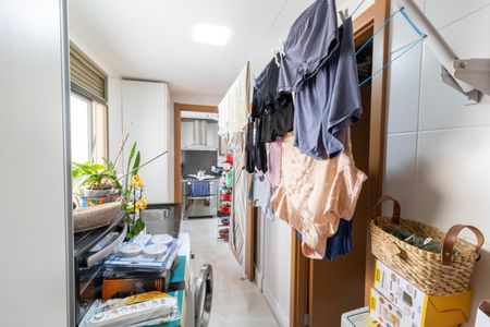 Apartamento à venda com 130m², 3 quartos e 2 vagasÁrea de Serviço
