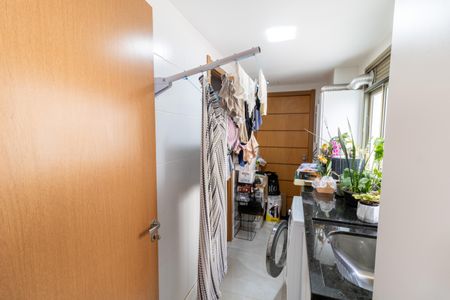 Apartamento à venda com 130m², 3 quartos e 2 vagasÁrea de Serviço