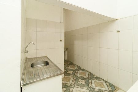 Casa para alugar com 30m², 1 quarto e sem vagaCozinha e Área de Serviço