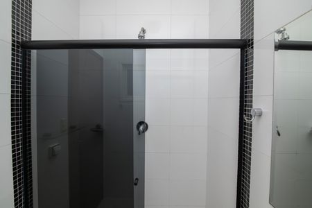 Casa de condomínio para alugar com 340m², 5 quartos e 4 vagasBanheiro da Suíte 3