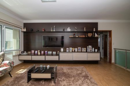 Casa de condomínio para alugar com 340m², 5 quartos e 4 vagasSala de Tv