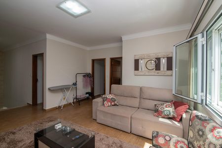 Casa de condomínio para alugar com 340m², 5 quartos e 4 vagasSala de Tv