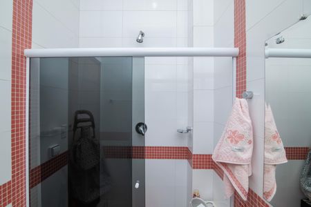 Casa de condomínio para alugar com 340m², 5 quartos e 4 vagasBanheiro da Suíte 2